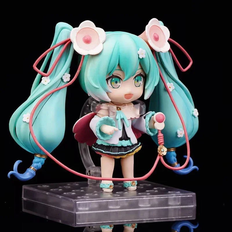 10cm #1939 Hatsune Miku Anime Figure 15th Anniversary Strawberry Miku Action Figure #1940 PVC Collection Model Doll Toys Gift